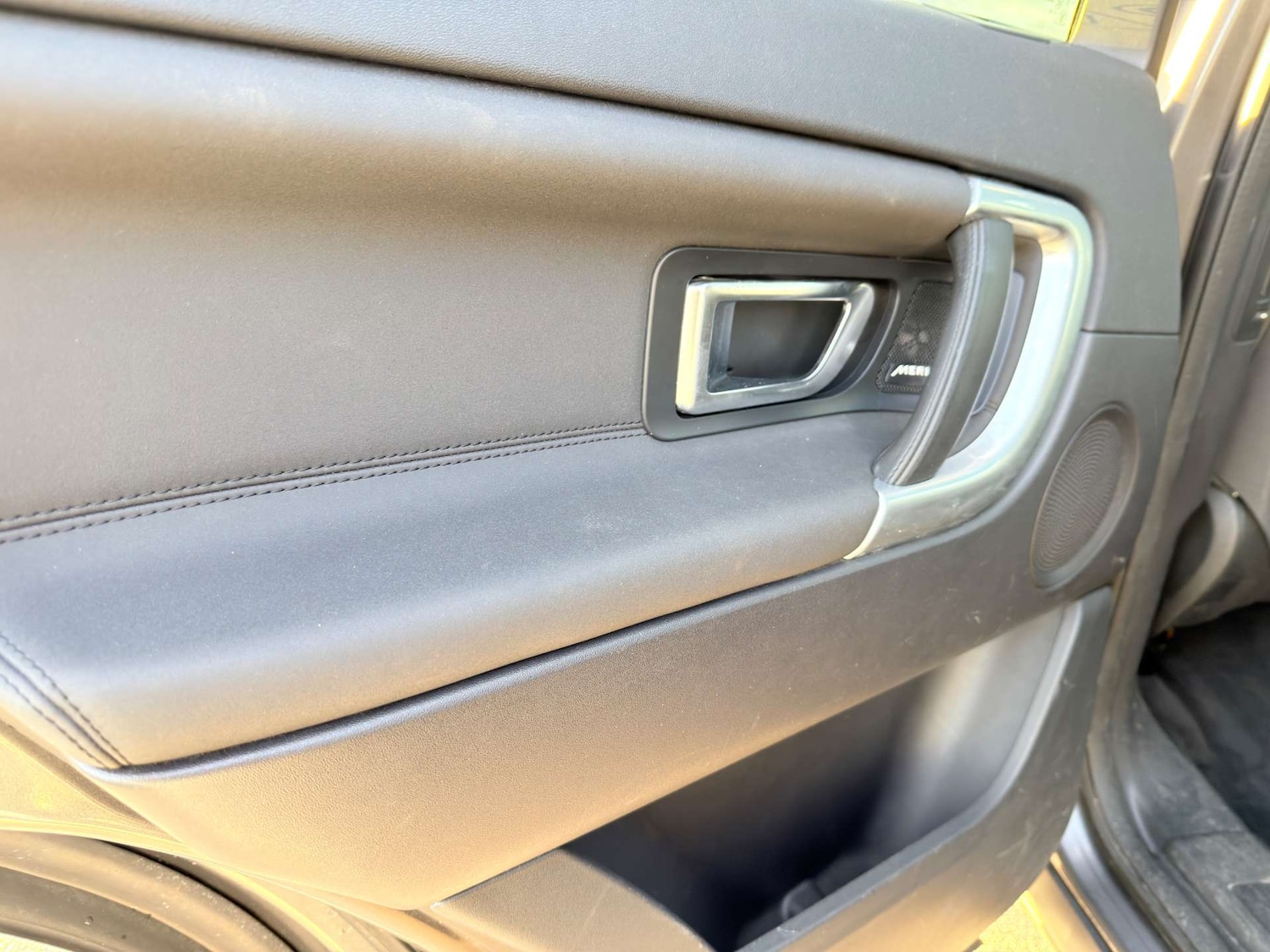 Used Land Rover Discovery Sport 2019 for sale - 76404404: Photo 17