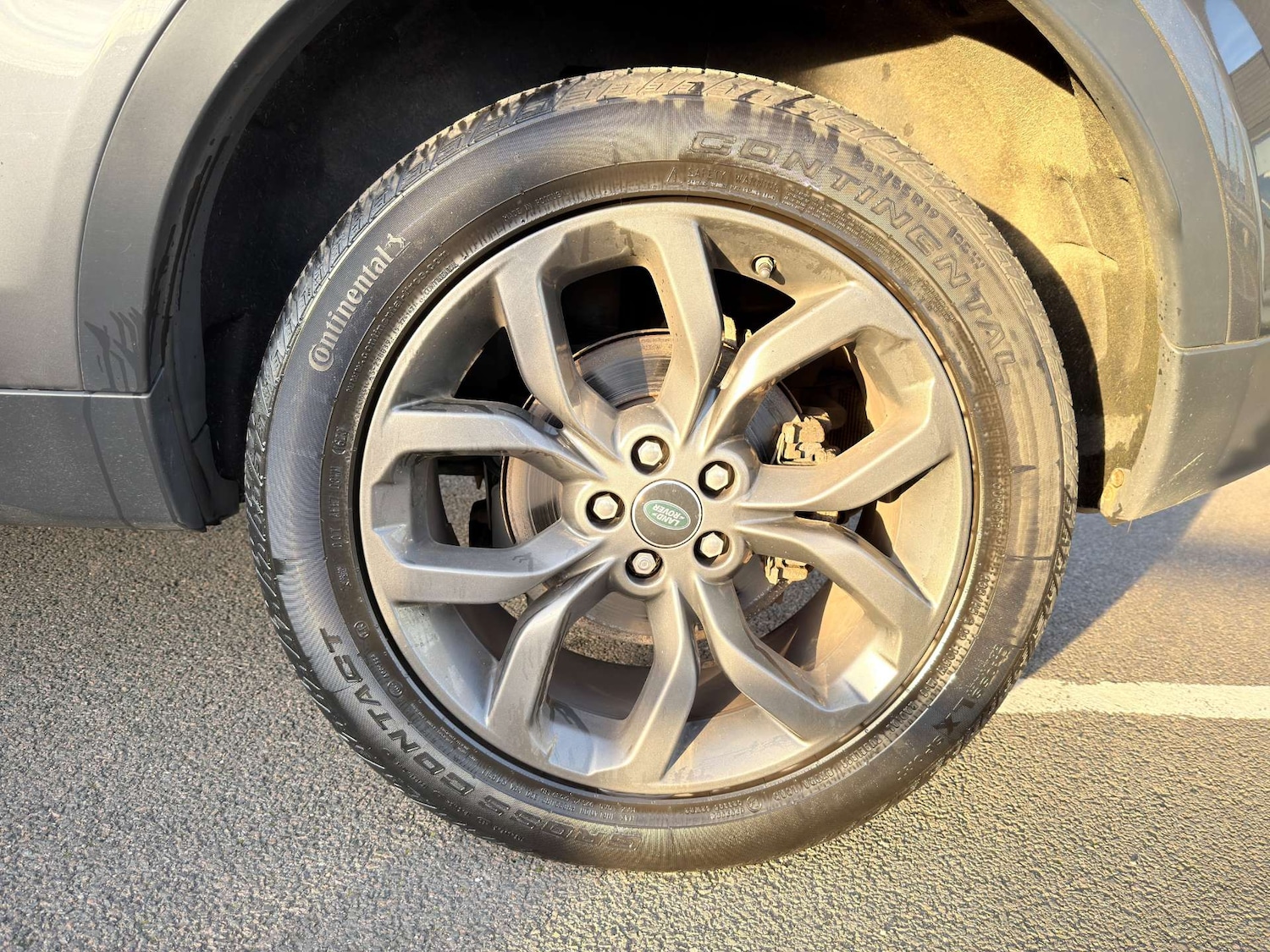 Used Land Rover Discovery Sport 2019 for sale - 76404404: Photo 25