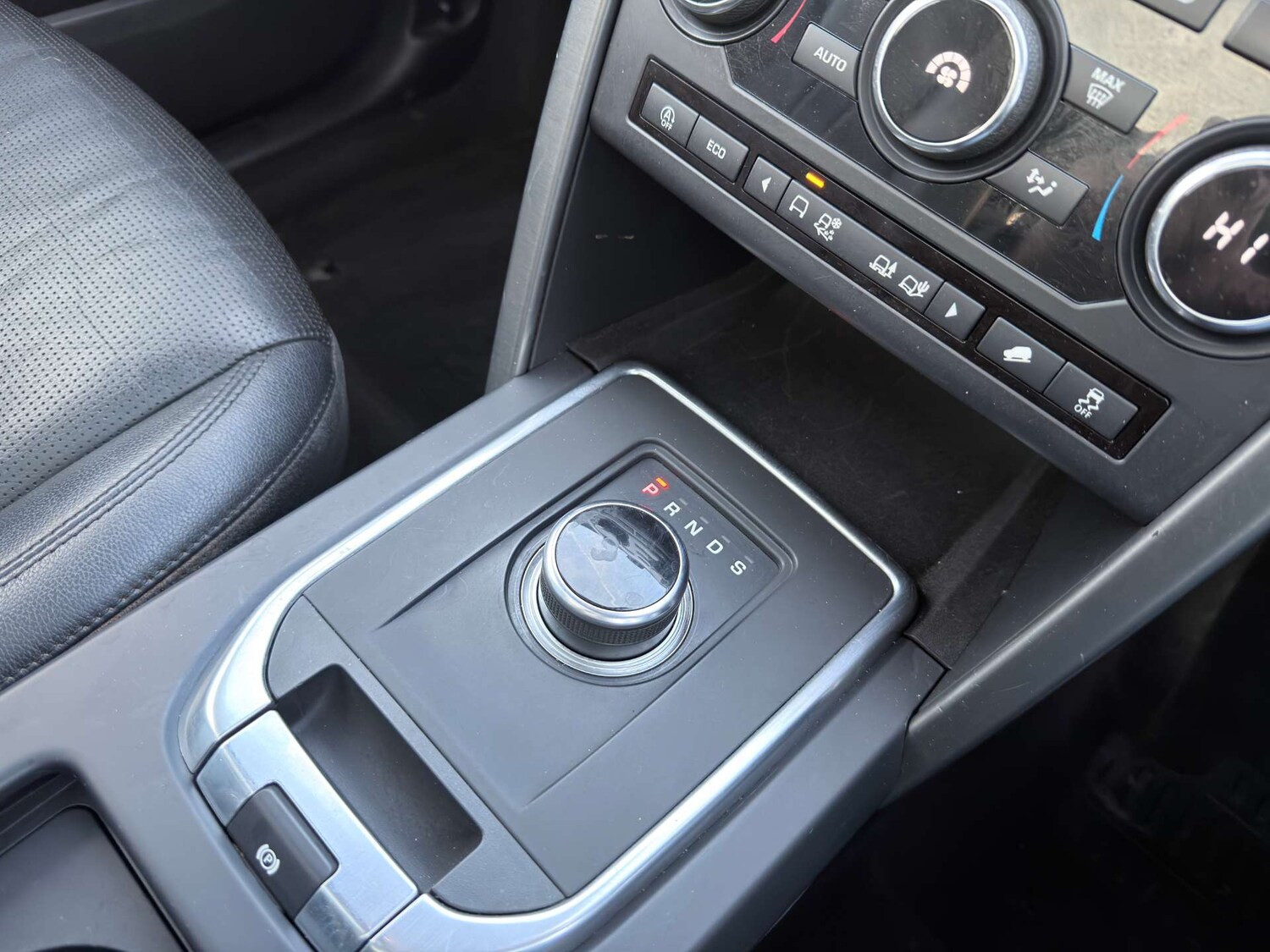 Used Land Rover Discovery Sport 2019 for sale - 76404404: Photo 34