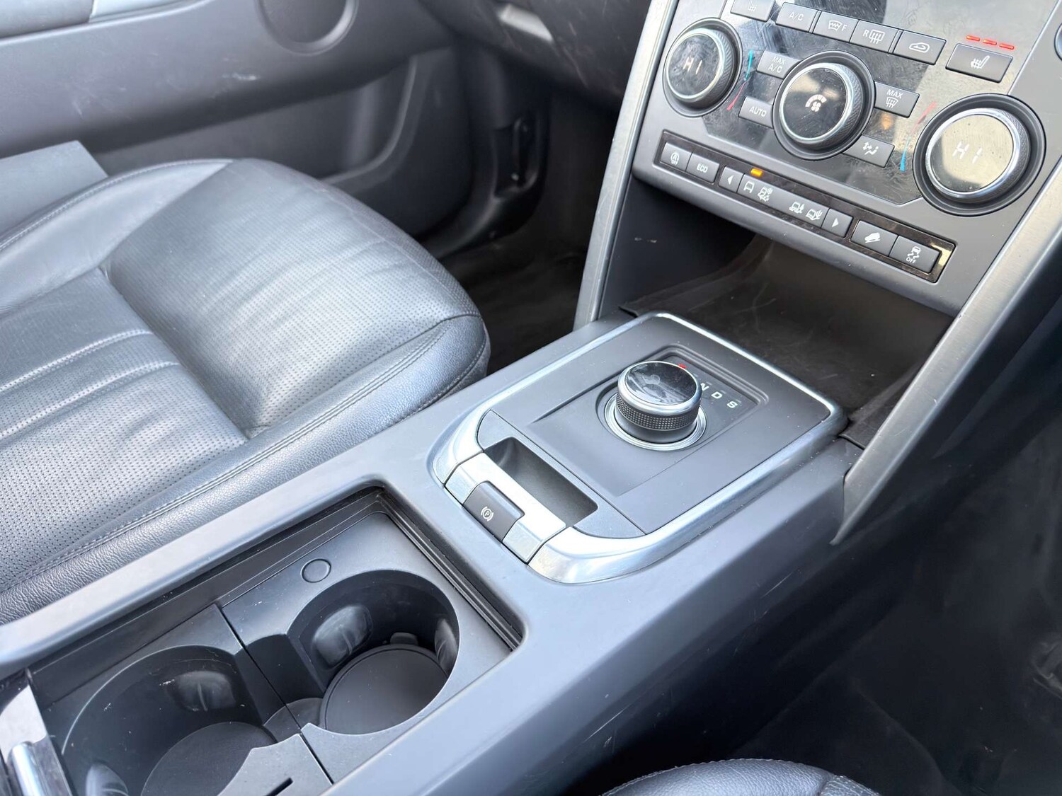 Used Land Rover Discovery Sport 2019 for sale - 76404404: Photo 43