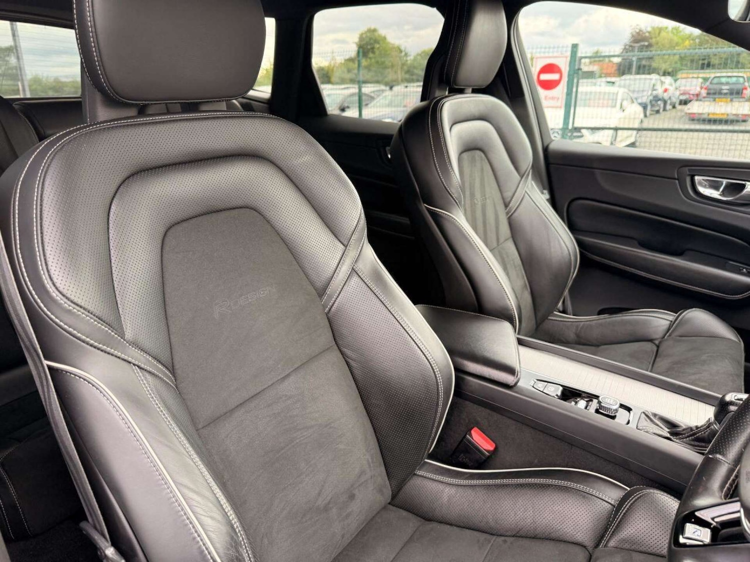 Used Volvo XC60 2018 for sale - 76601521: Photo 22