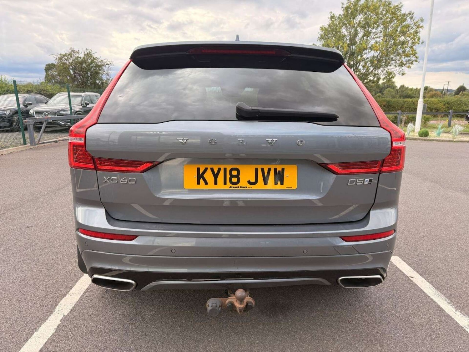 Used Volvo XC60 2018 for sale - 76601521: Photo 3