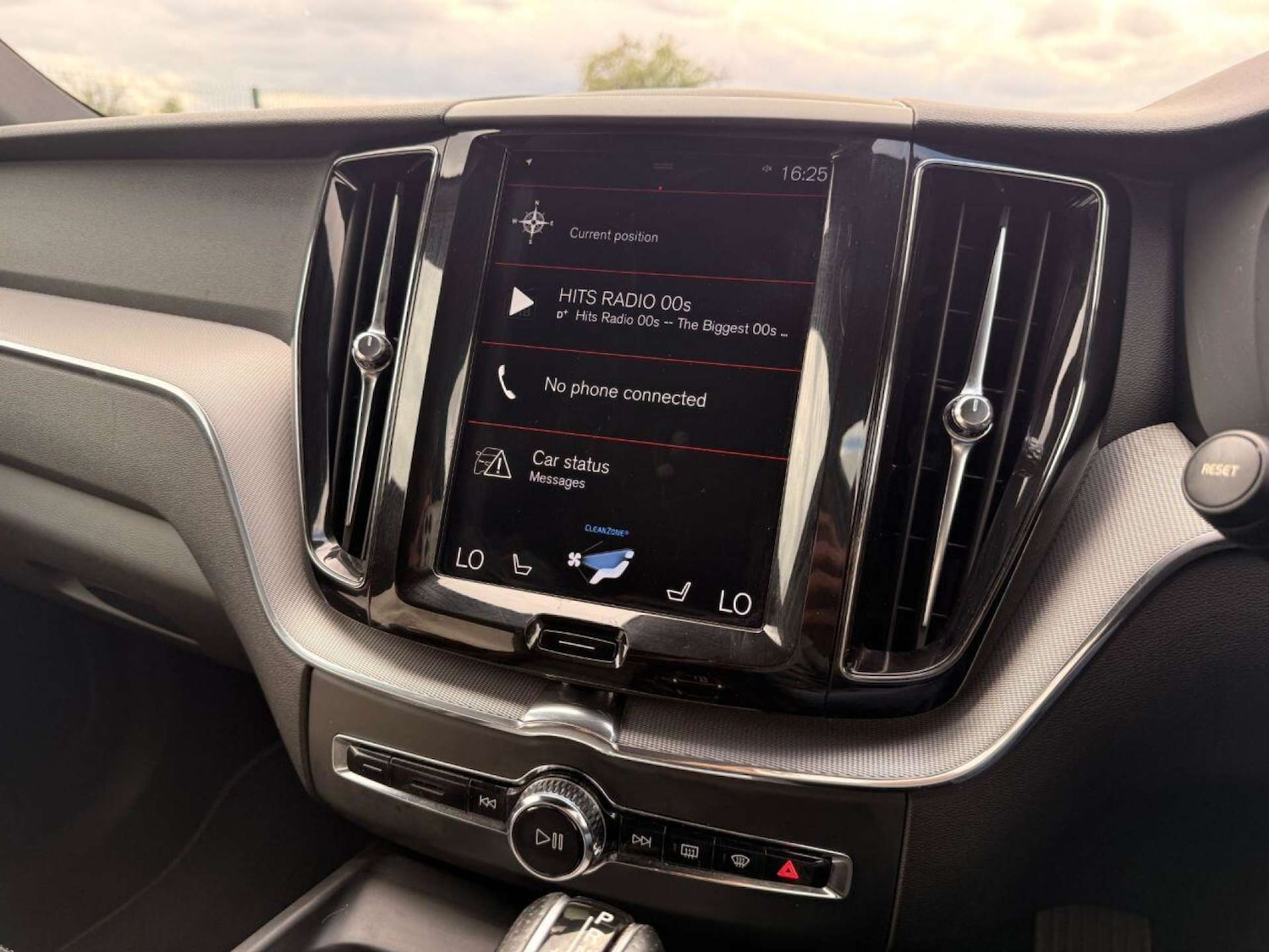 Used Volvo XC60 2018 for sale - 76601521: Photo 40