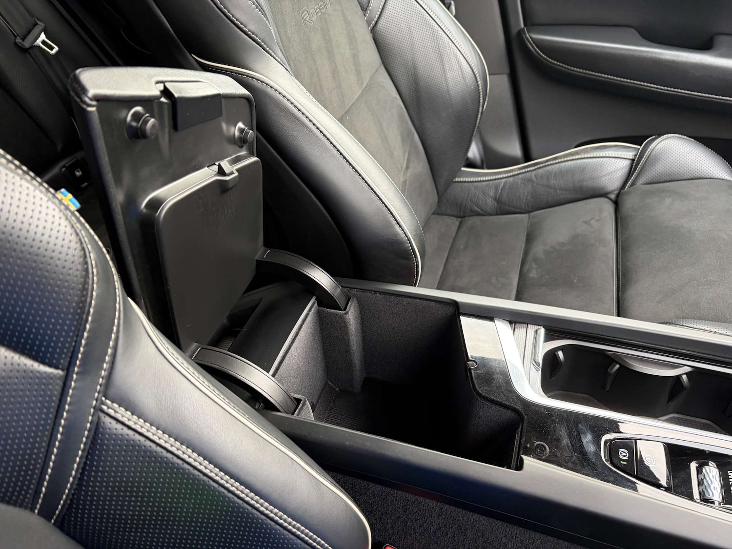 Used Volvo XC60 2018 for sale - 76601521: Photo 47