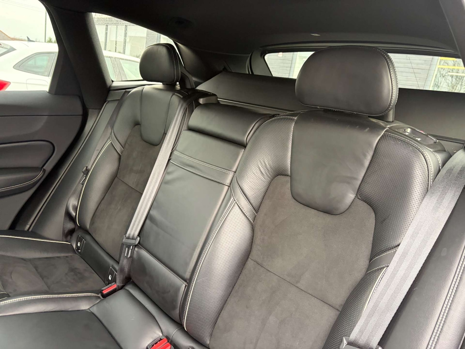 Used Volvo XC60 2018 for sale - 76601521: Photo 60