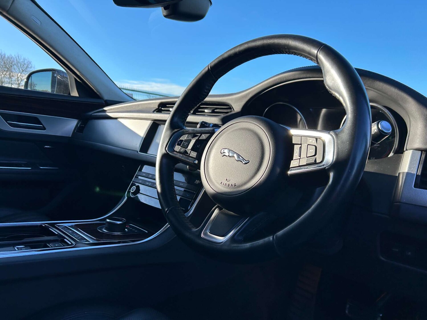 Used Jaguar XF 2019 for sale - 76407024: Photo 23