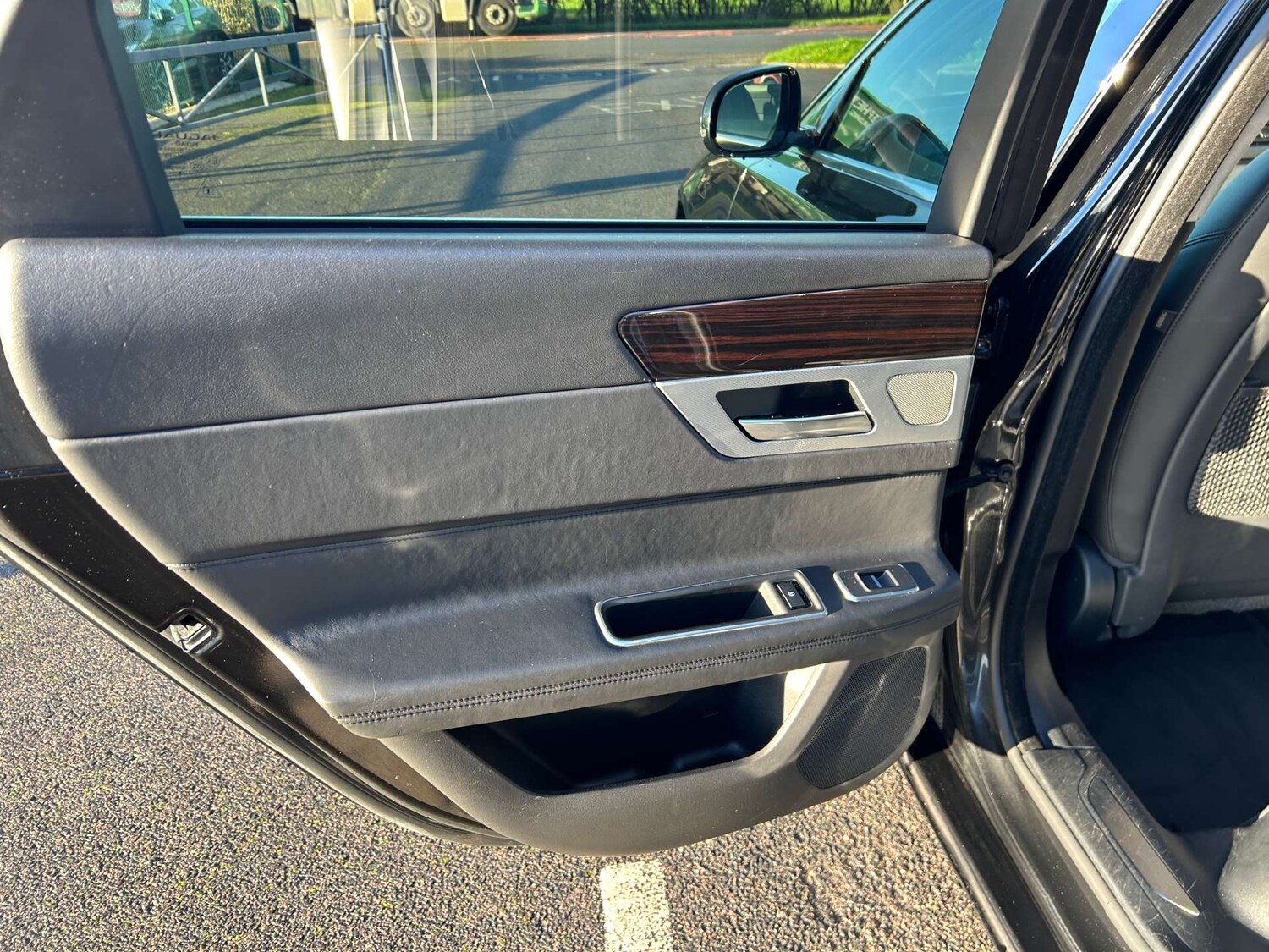 Used Jaguar XF 2019 for sale - 76407024: Photo 32