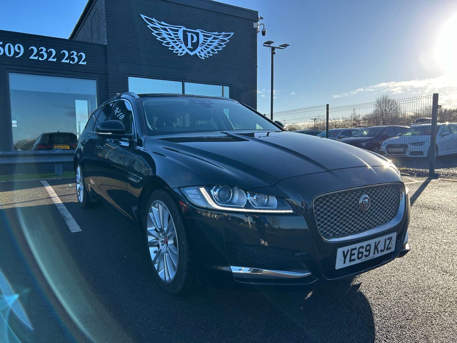 Used Jaguar XF 2019 for sale - 76407024: Photo 64