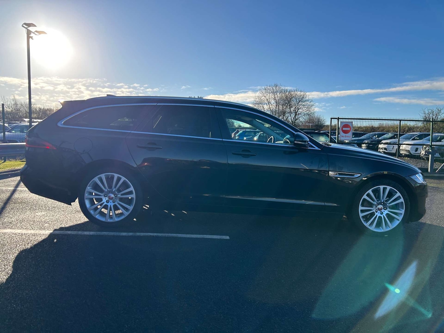 Used Jaguar XF 2019 for sale - 76407024: Photo 9