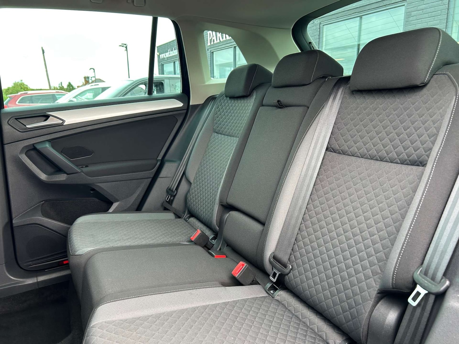 Used Volkswagen Tiguan 2018 for sale - 76278516: Photo 31