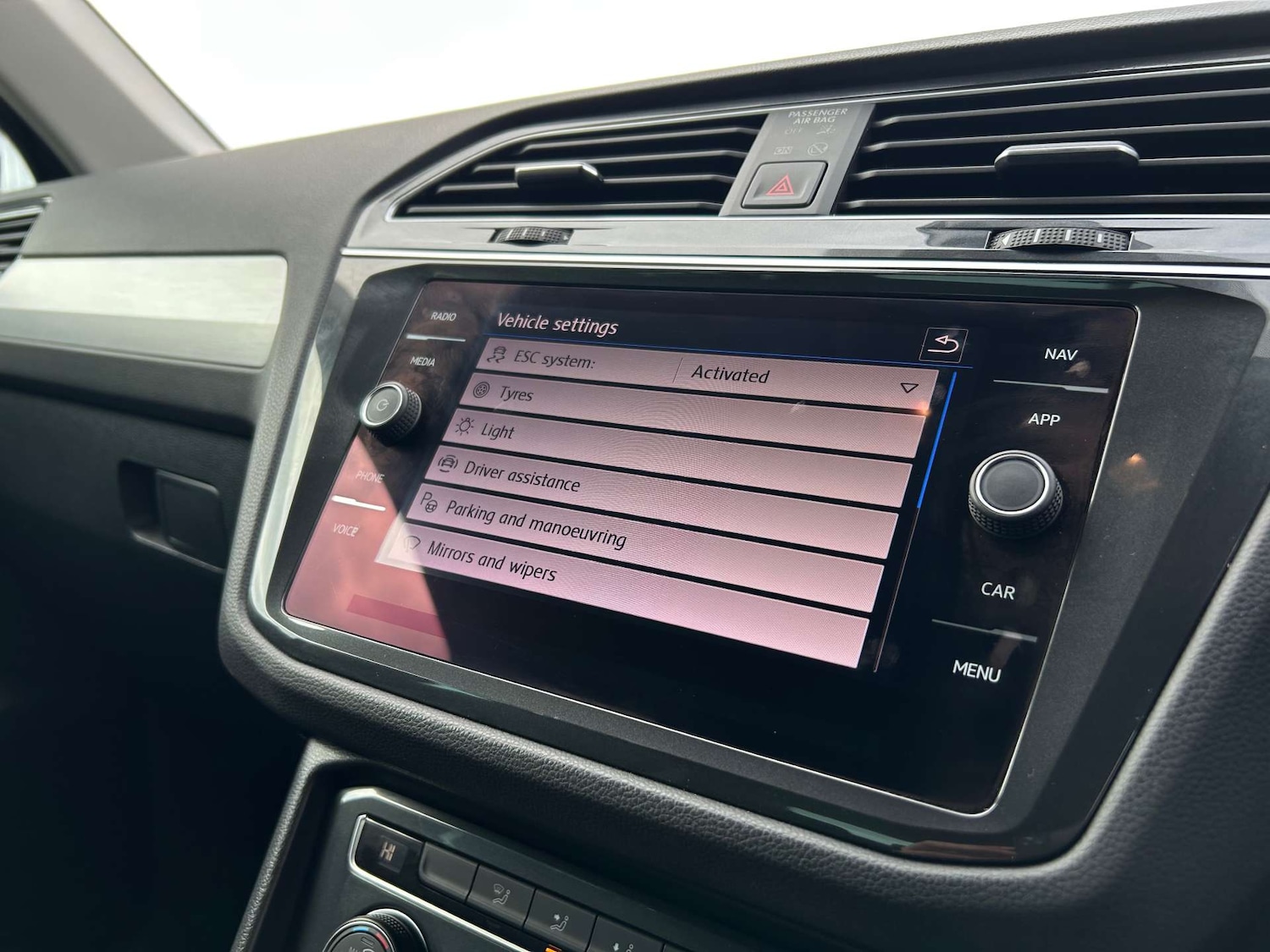 Used Volkswagen Tiguan 2018 for sale - 76278516: Photo 36