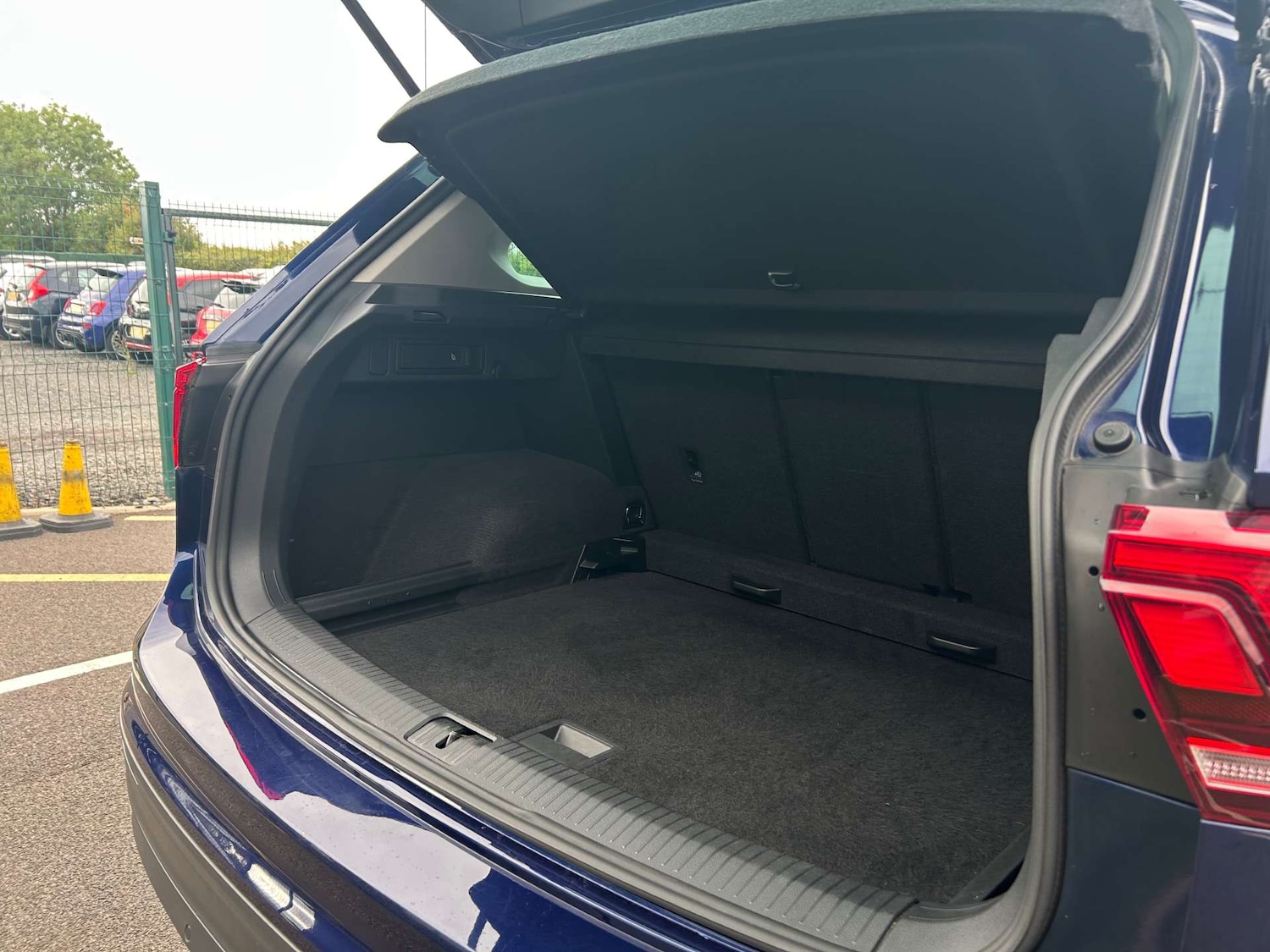 Used Volkswagen Tiguan 2018 for sale - 76278516: Photo 38