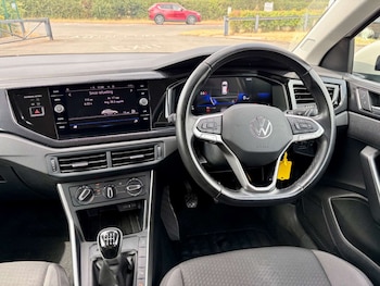 Used Volkswagen Taigo 2024 for sale - 79254580: Photo