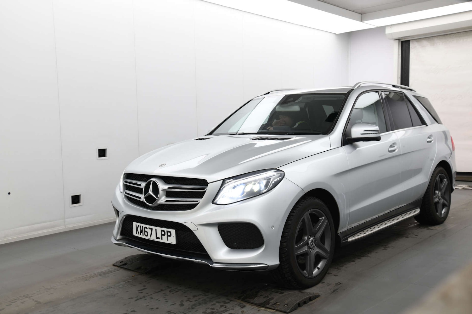 Used Mercedes-Benz GLE 2018 for sale - 76829905: Photo 3