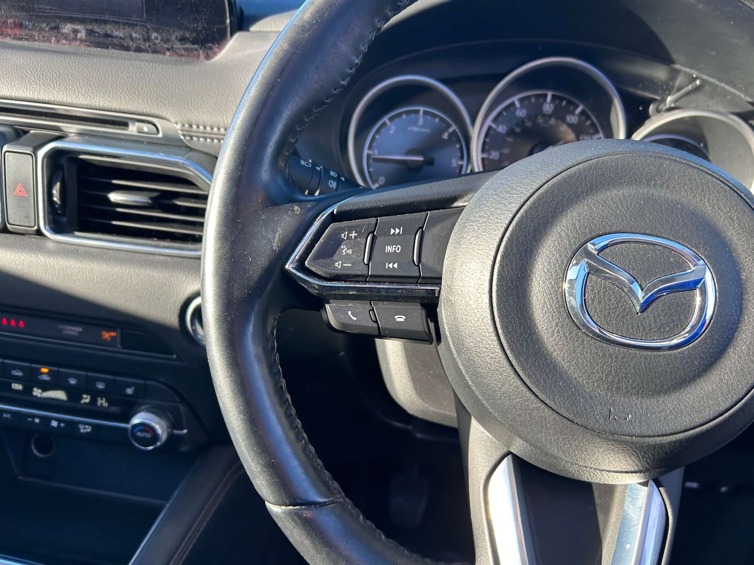 Used Mazda CX-5 2019 for sale - 76698002: Photo 44