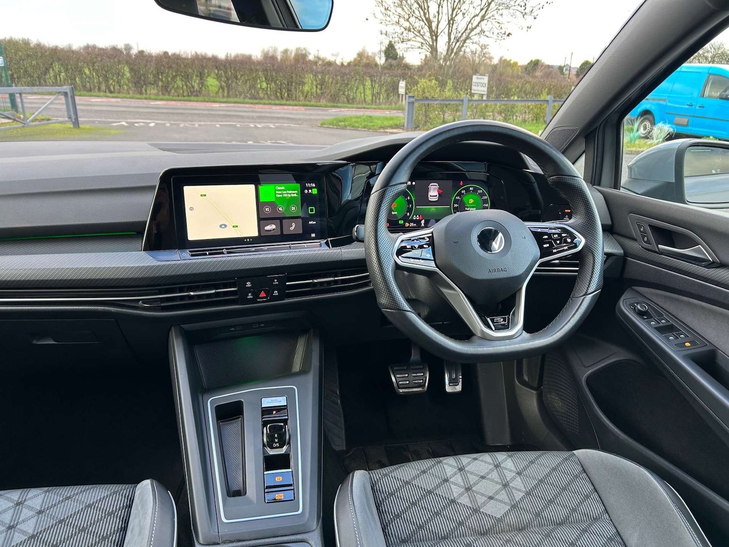 Used Volkswagen Golf 2021 for sale - 76500622: Photo 2