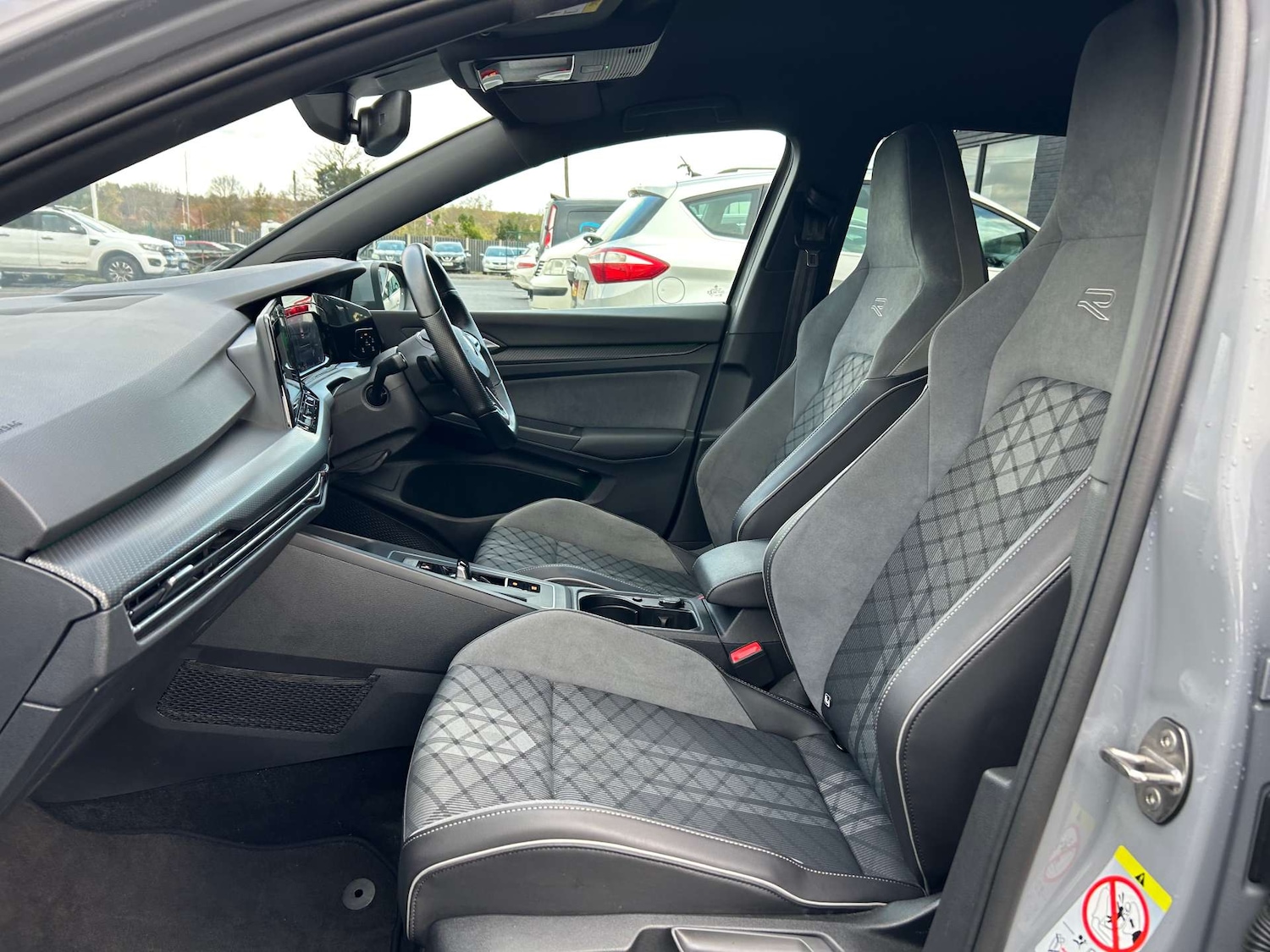 Used Volkswagen Golf 2021 for sale - 76500622: Photo 34