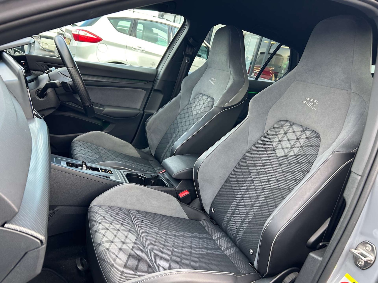 Used Volkswagen Golf 2021 for sale - 76500622: Photo 55