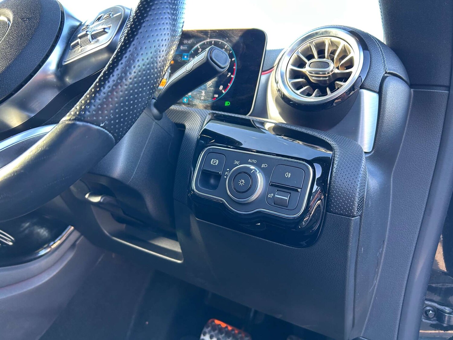 Used Mercedes-Benz CLA 2019 for sale - 76602053: Photo 51