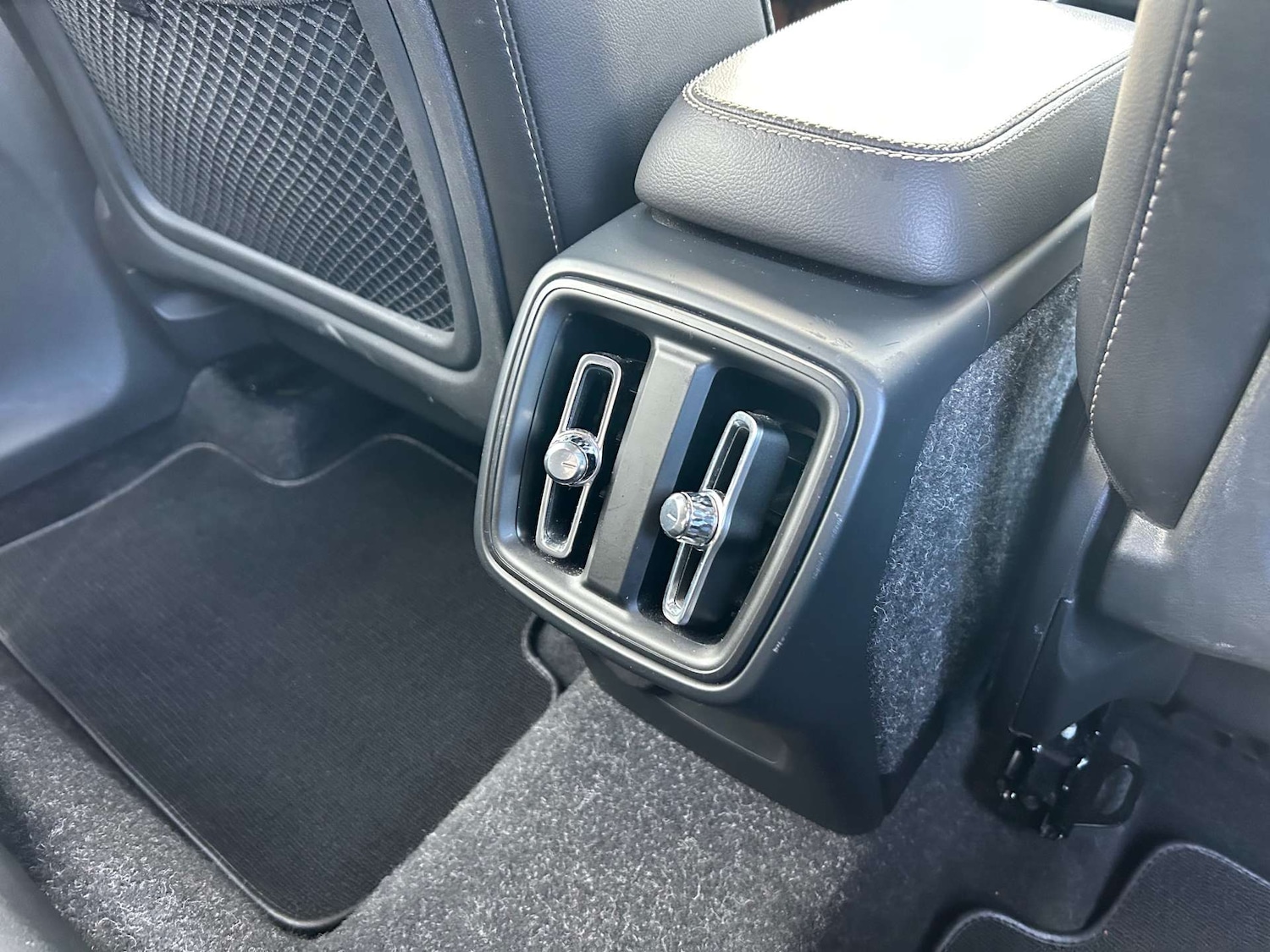 Used Volvo XC40 2020 for sale - 76601865: Photo 23