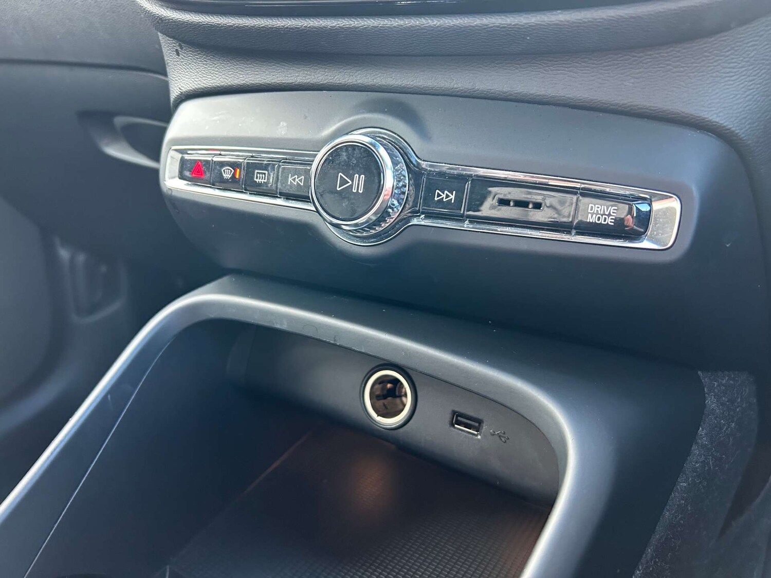 Used Volvo XC40 2020 for sale - 76601865: Photo 35