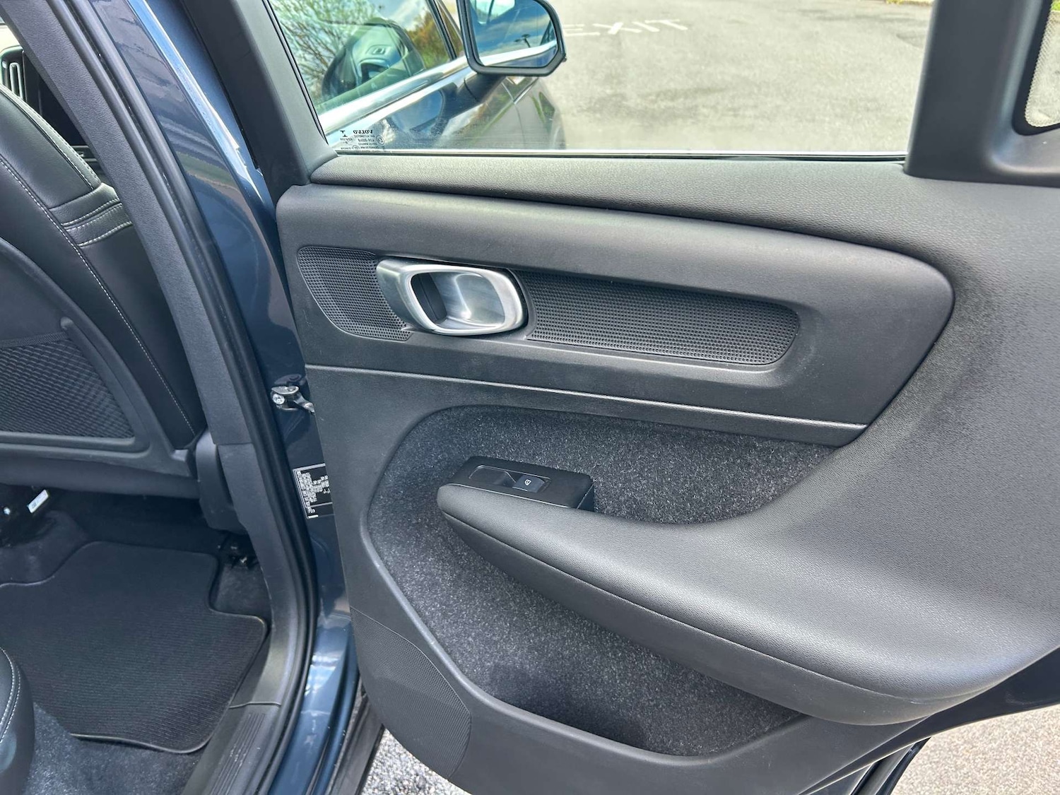 Used Volvo XC40 2020 for sale - 76601865: Photo 38