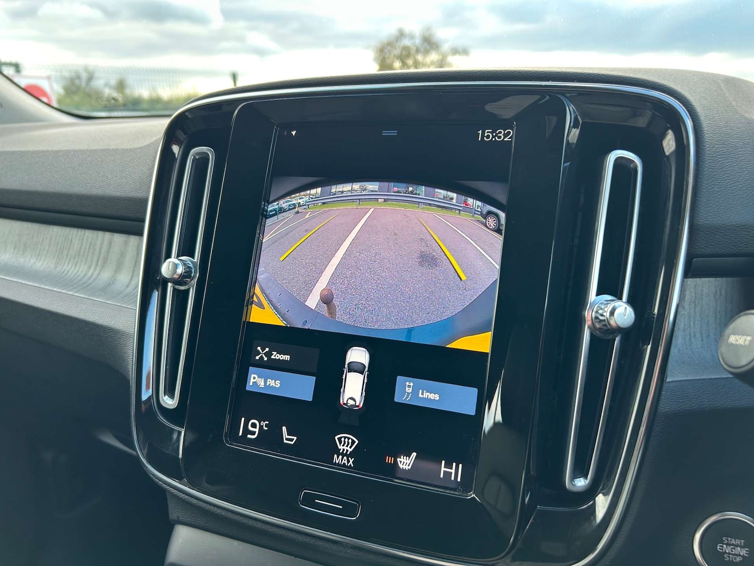 Used Volvo XC40 2020 for sale - 76601865: Photo 59