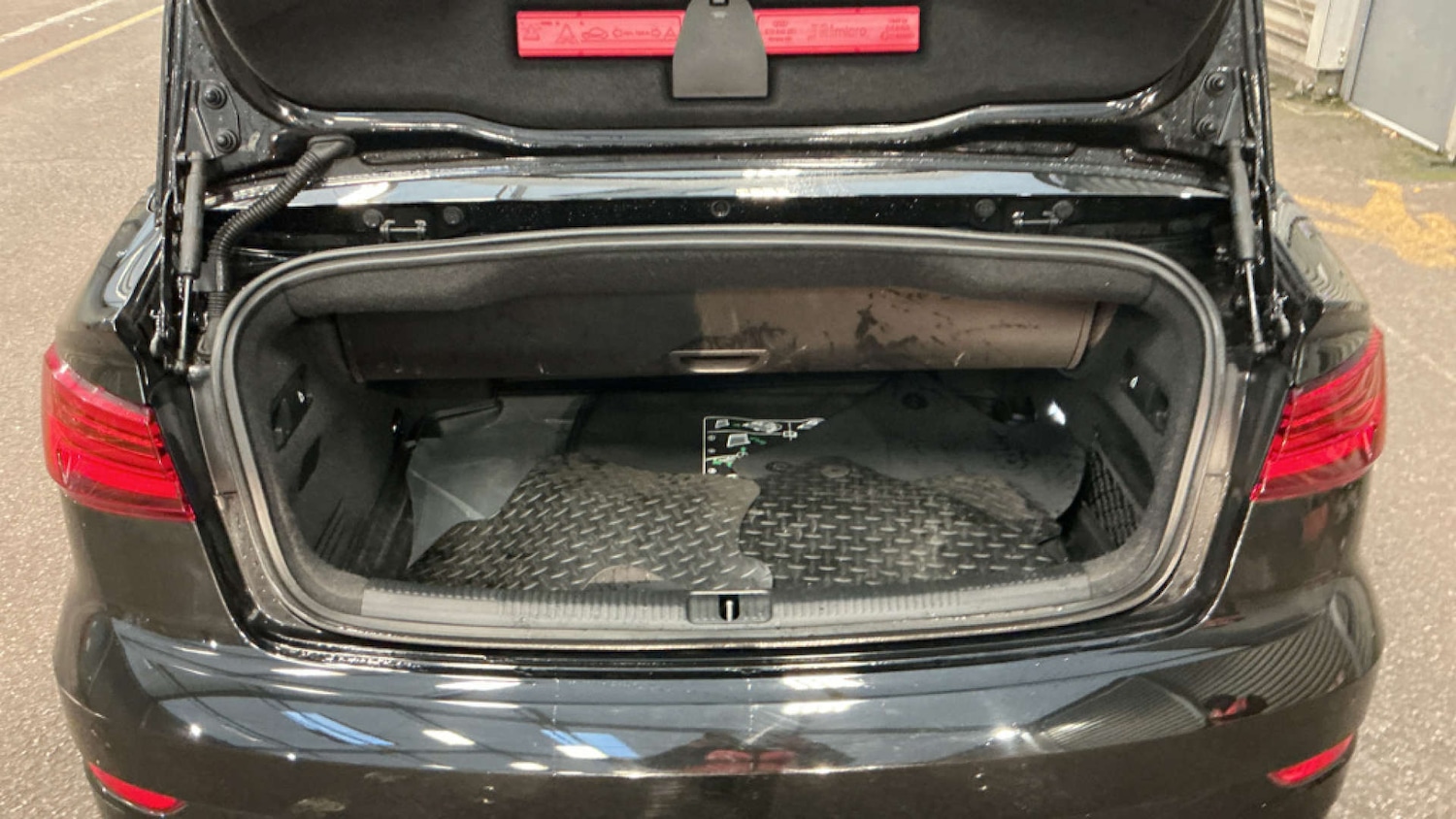 Used Audi A3 2017 for sale - 77157199: Photo 8