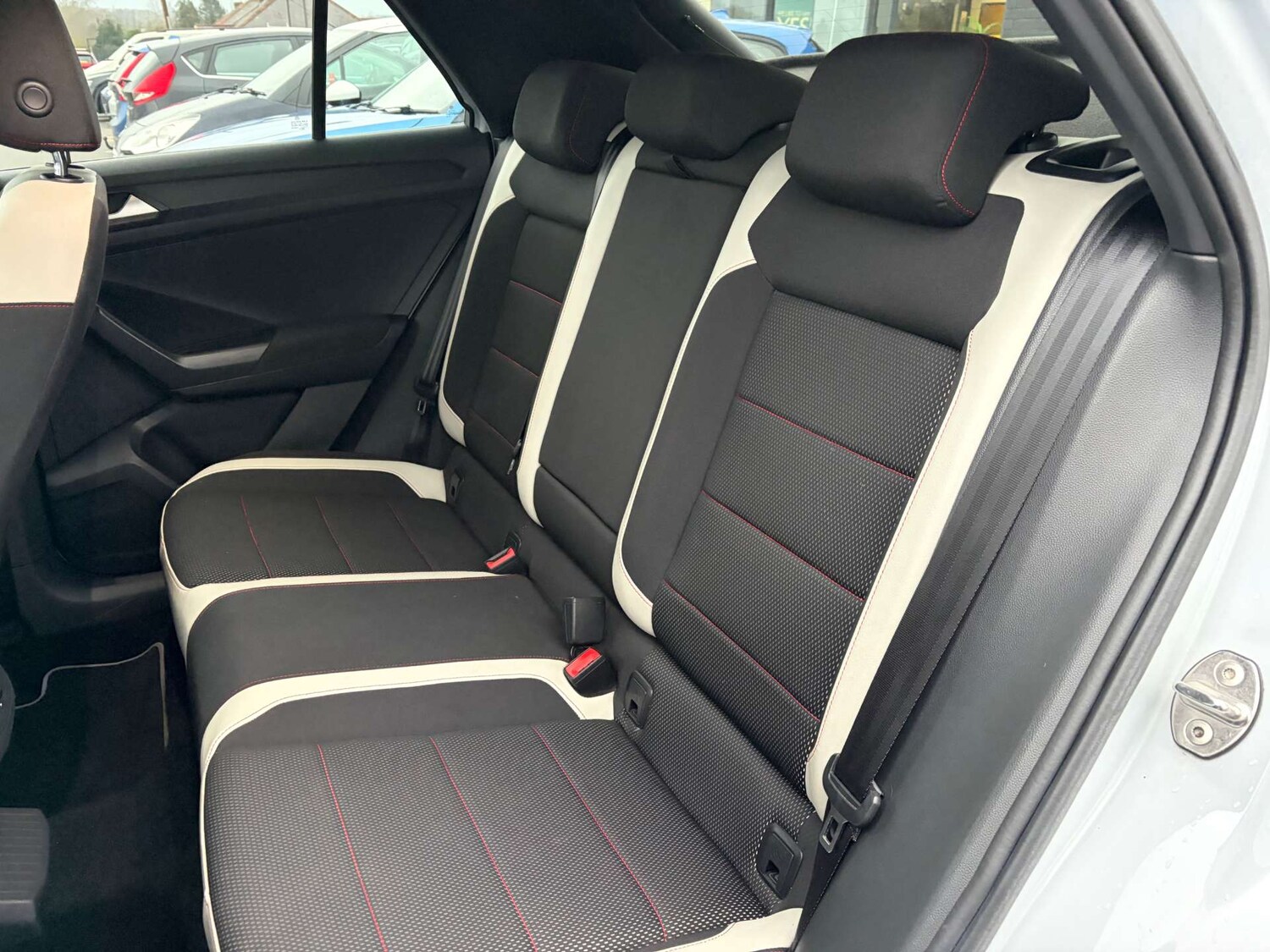 Used Volkswagen T-Roc 2018 for sale - 77483355: Photo 23