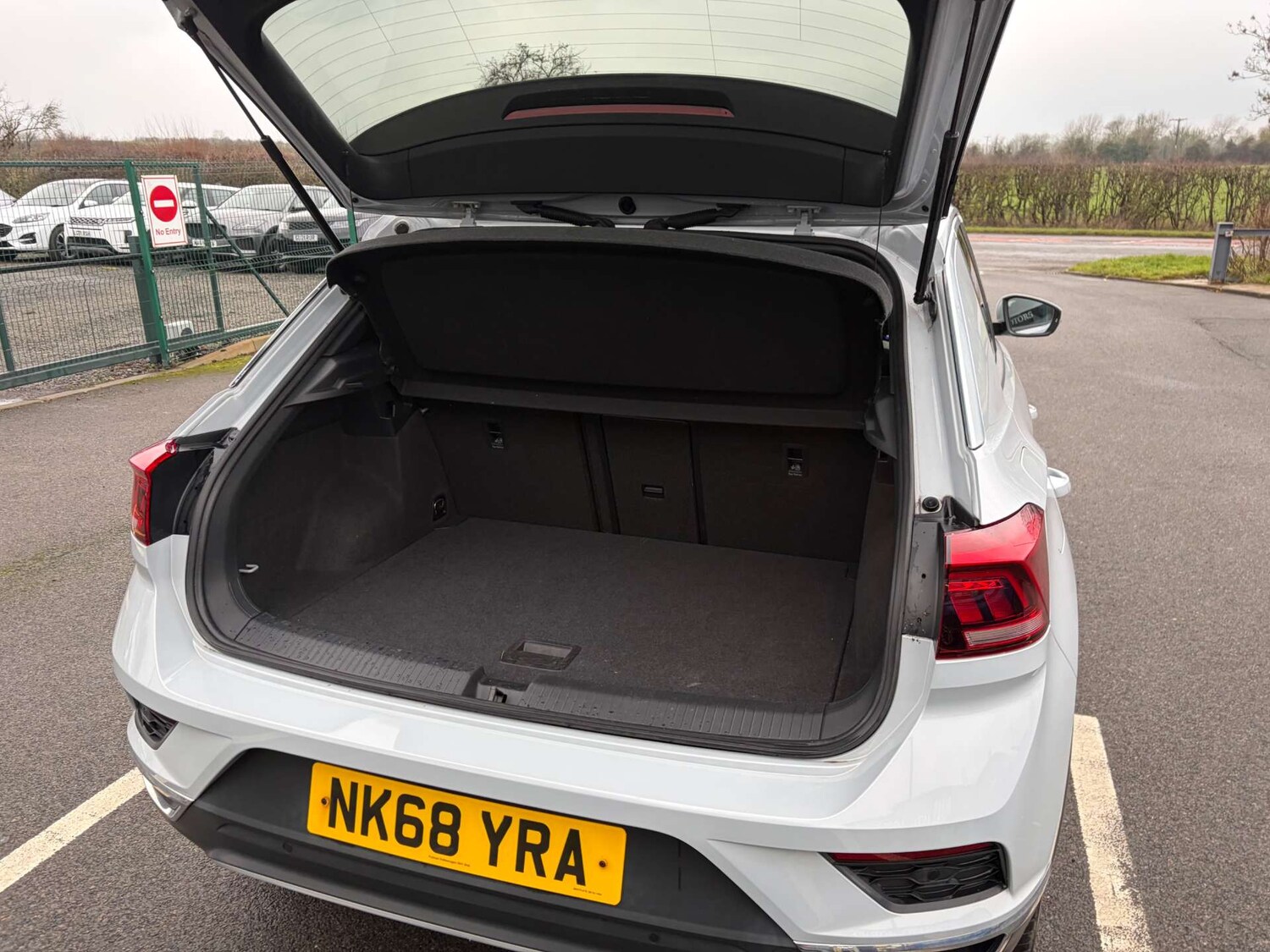 Used Volkswagen T-Roc 2018 for sale - 77483355: Photo 26