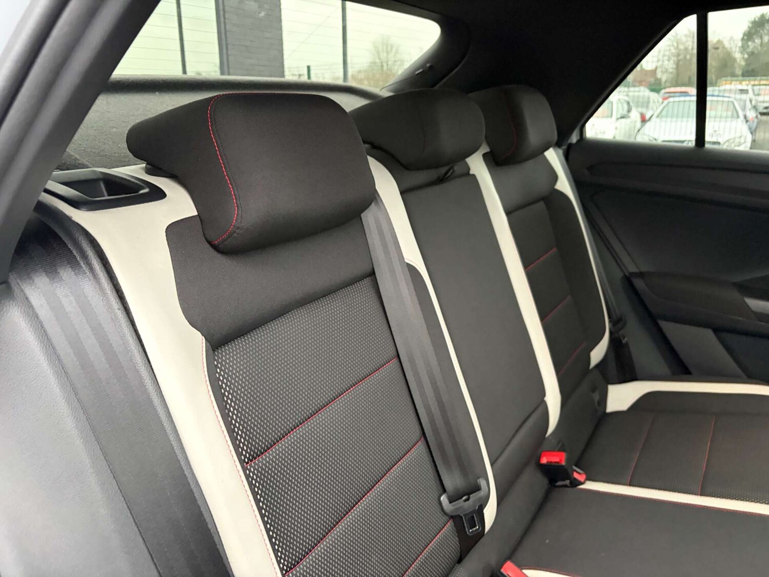 Used Volkswagen T-Roc 2018 for sale - 77483355: Photo 31