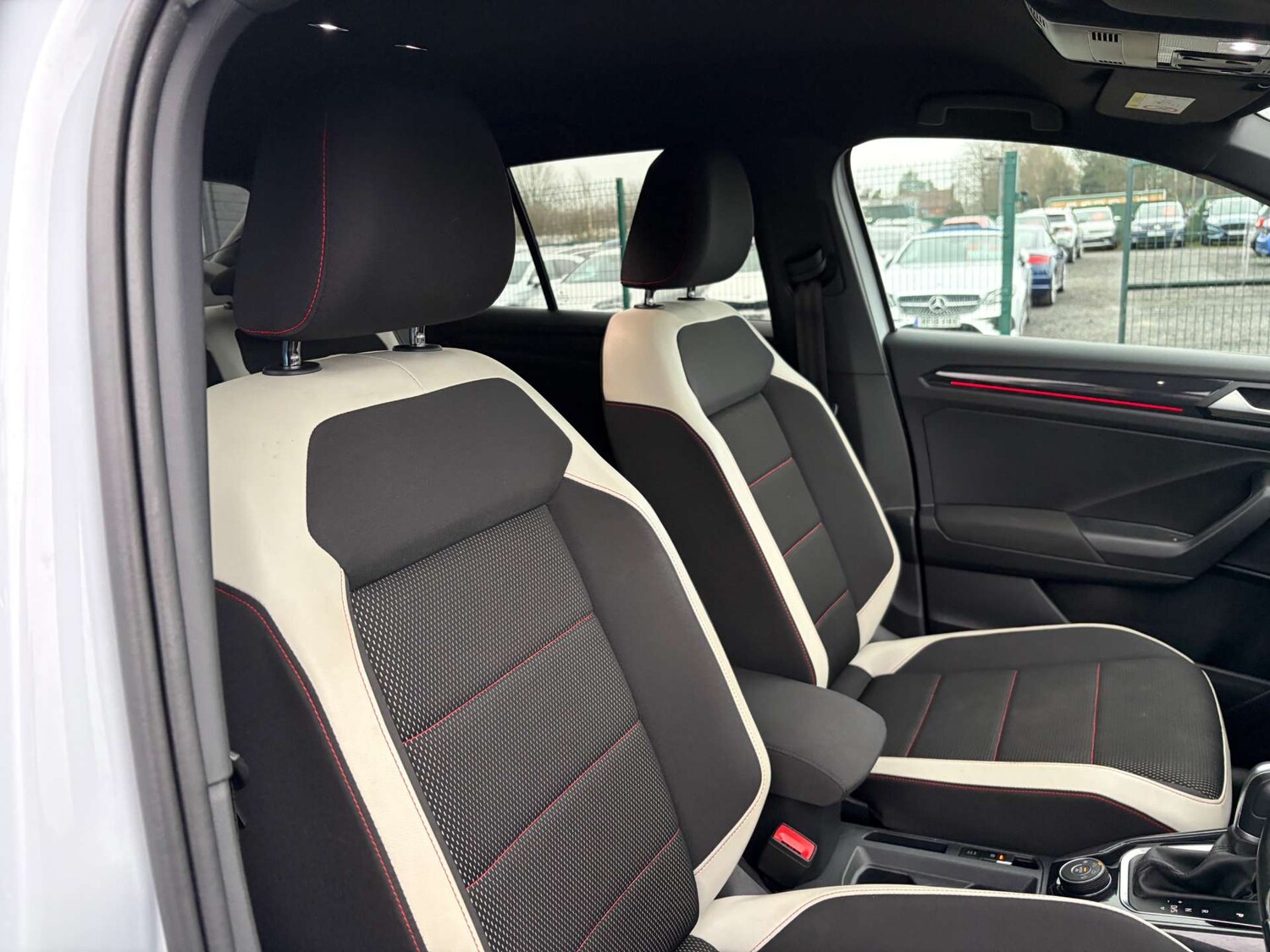 Used Volkswagen T-Roc 2018 for sale - 77483355: Photo 38