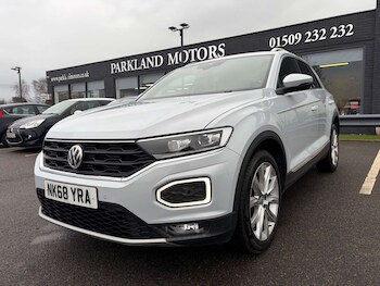 Used Volkswagen T-Roc 2018 for sale - 77483355: Photo