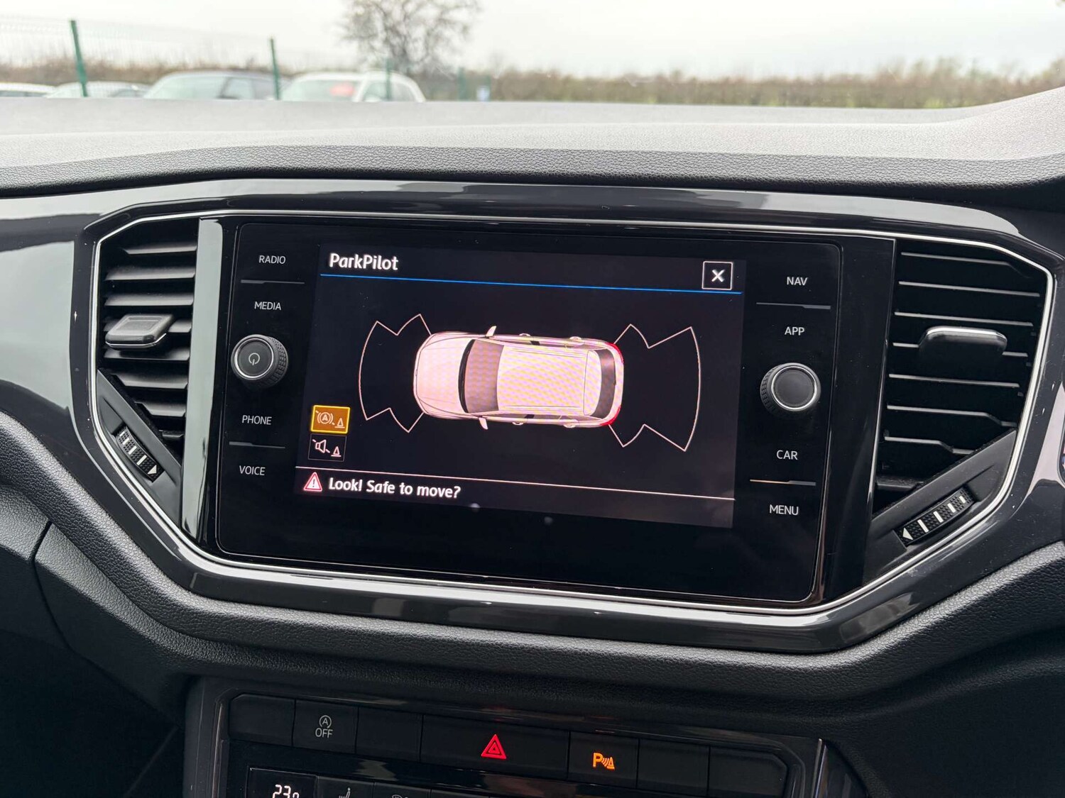 Used Volkswagen T-Roc 2018 for sale - 77483355: Photo 57