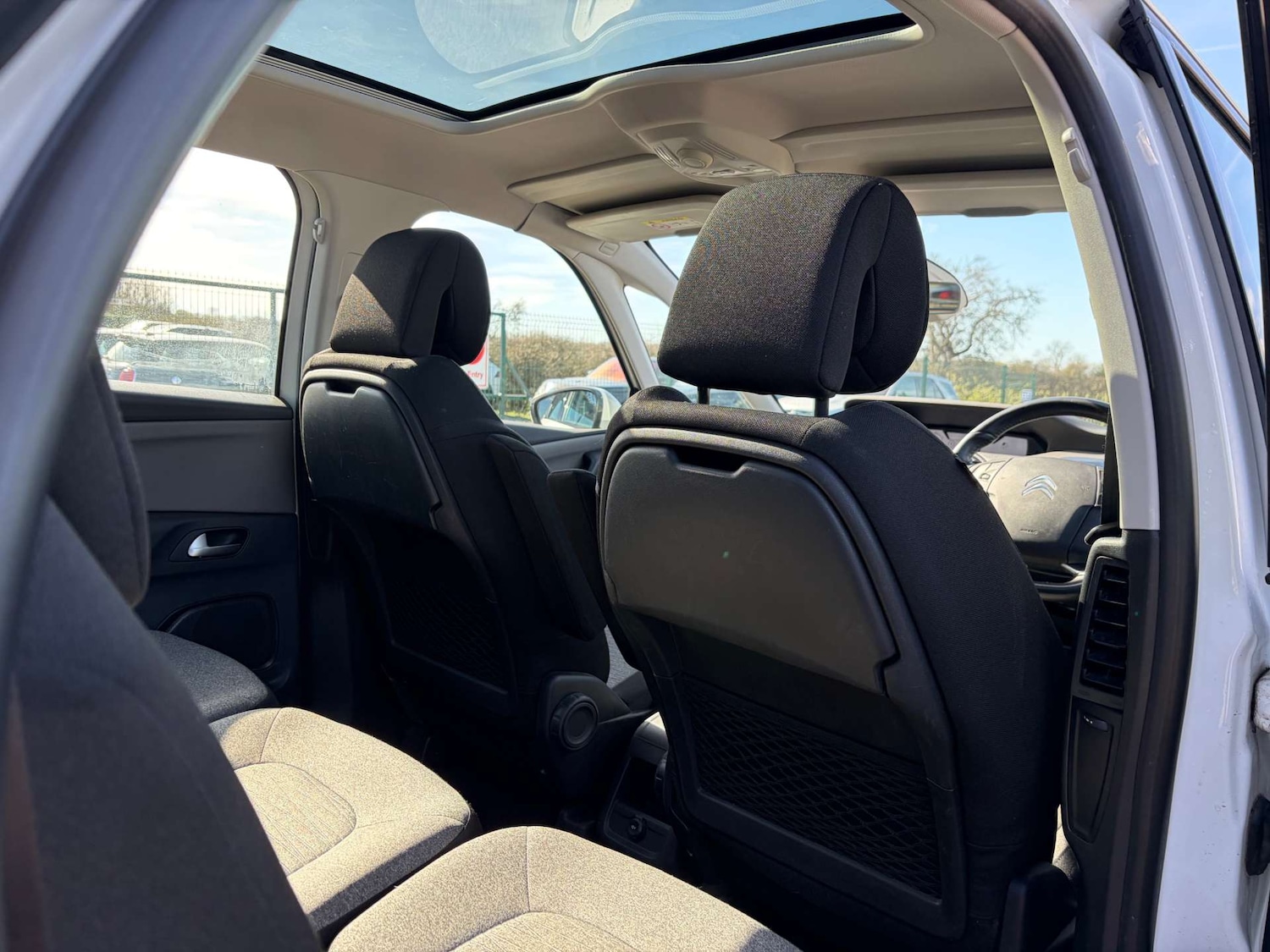 Used Citroen C4 Picasso 2016 for sale - 77953358: Photo 29