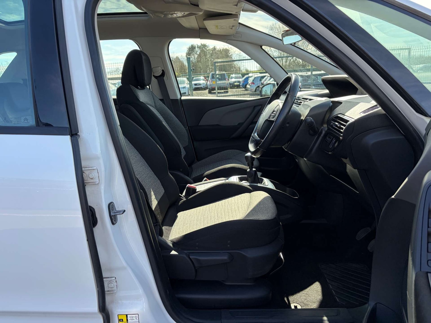 Used Citroen C4 Picasso 2016 for sale - 77953358: Photo 35