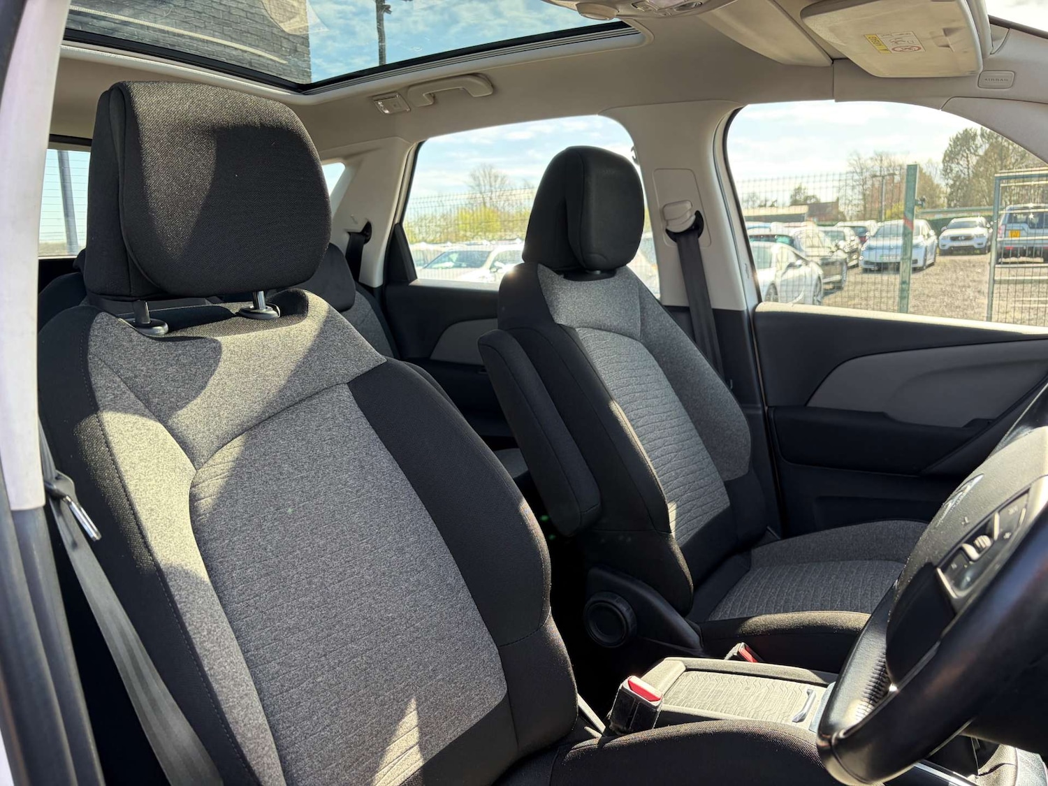 Used Citroen C4 Picasso 2016 for sale - 77953358: Photo 36