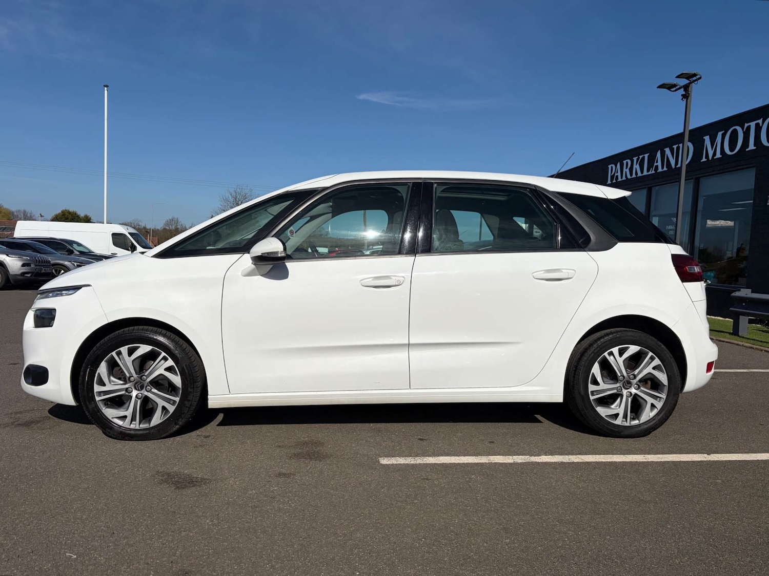 Used Citroen C4 Picasso 2016 for sale - 77953358: Photo 4