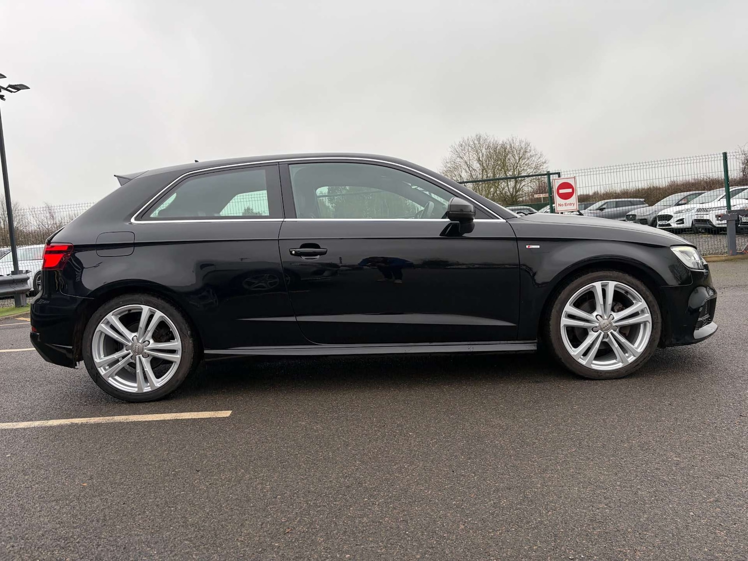 Used Audi A3 2016 for sale - 77682108: Photo 9