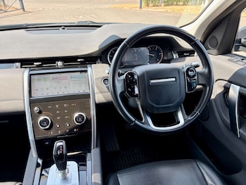 Used Land Rover Discovery Sport 2019 for sale - 79500496: Photo