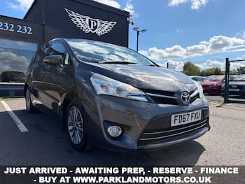 Used Toyota Verso 2017 for sale - 79697470: Photo