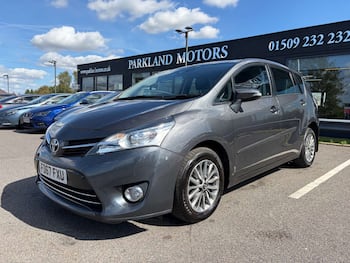 Used Toyota Verso 2017 for sale - 79697470: Photo