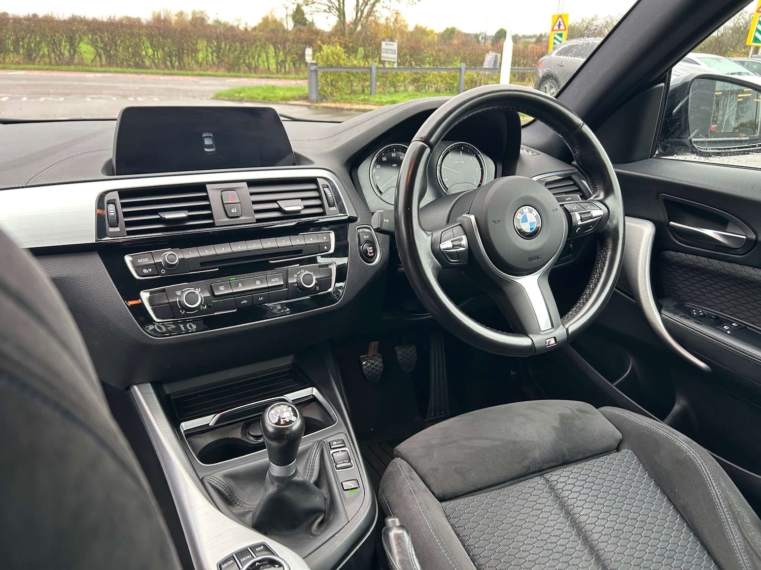 Used BMW 2 Series 2018 for sale - 76556033: Photo 2