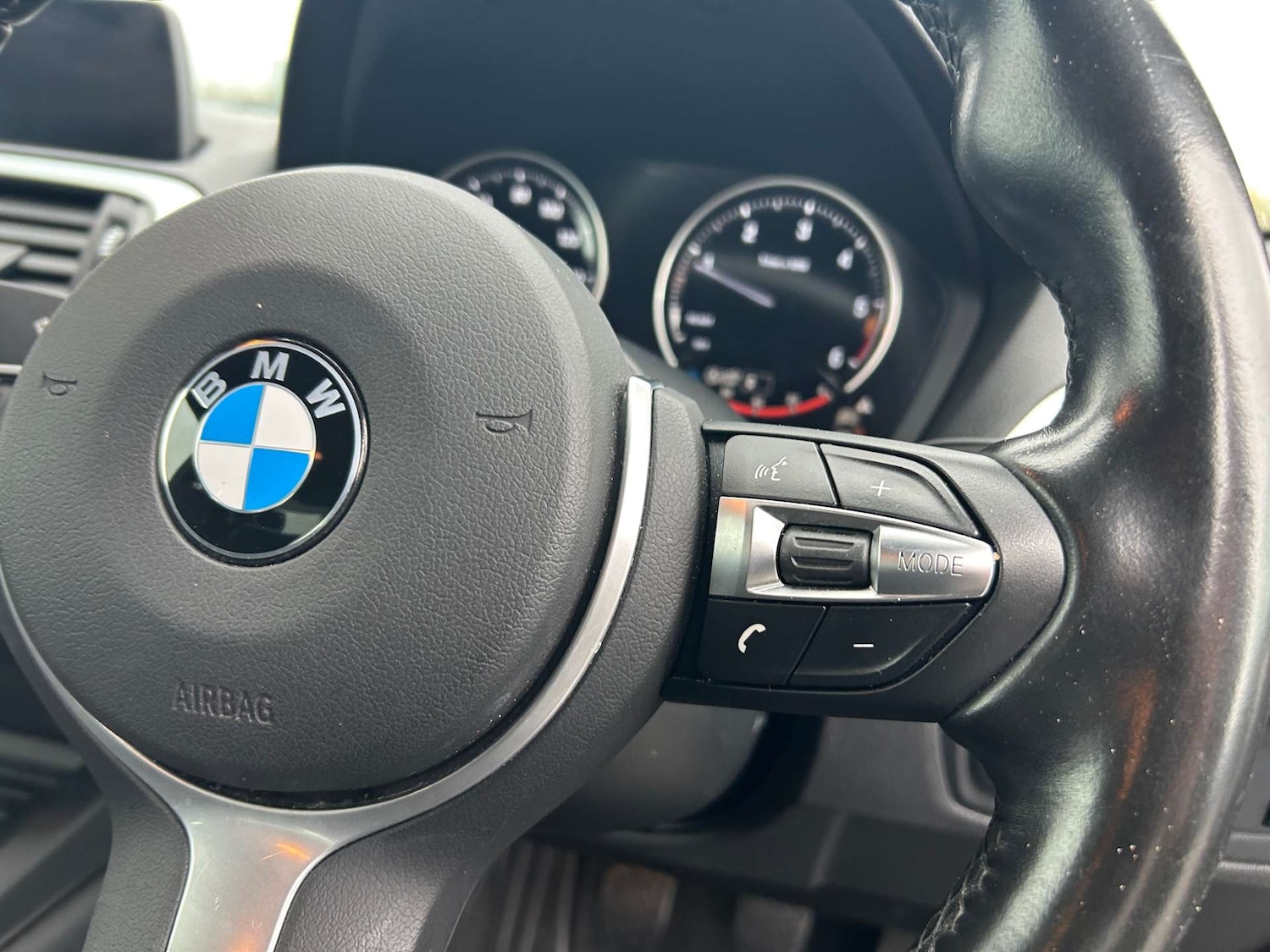 Used BMW 2 Series 2018 for sale - 76556033: Photo 32