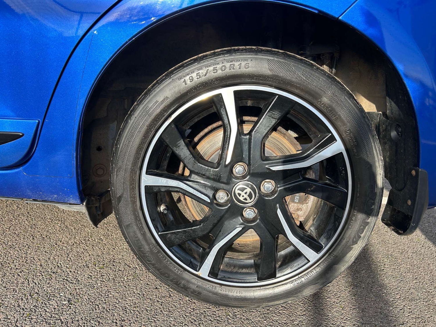 Used Toyota Yaris 2018 for sale - 76739842: Photo 11