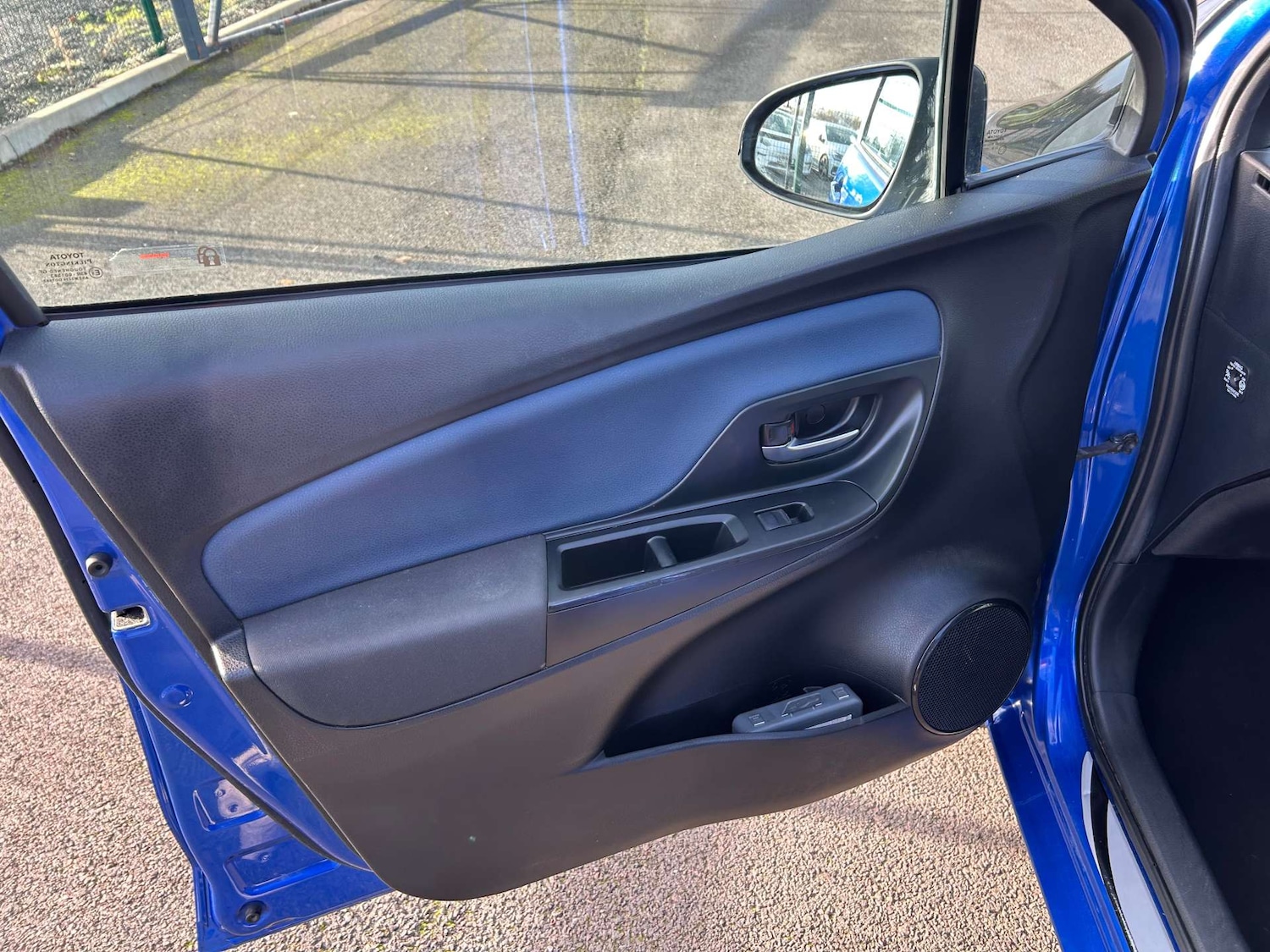 Used Toyota Yaris 2018 for sale - 76739842: Photo 14