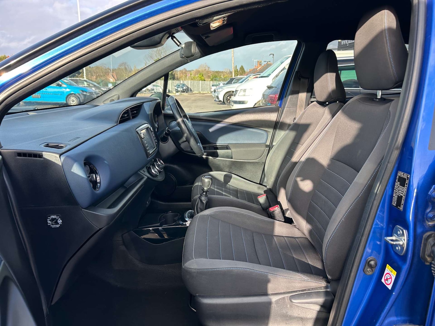 Used Toyota Yaris 2018 for sale - 76739842: Photo 15