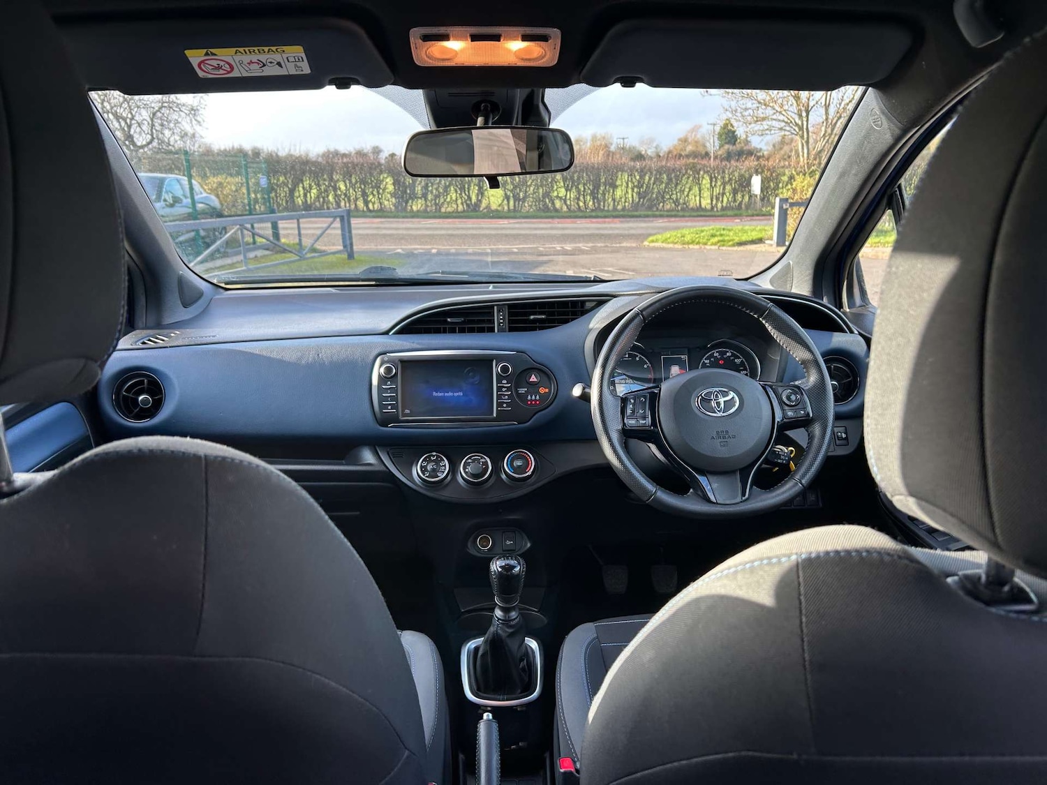 Used Toyota Yaris 2018 for sale - 76739842: Photo 32