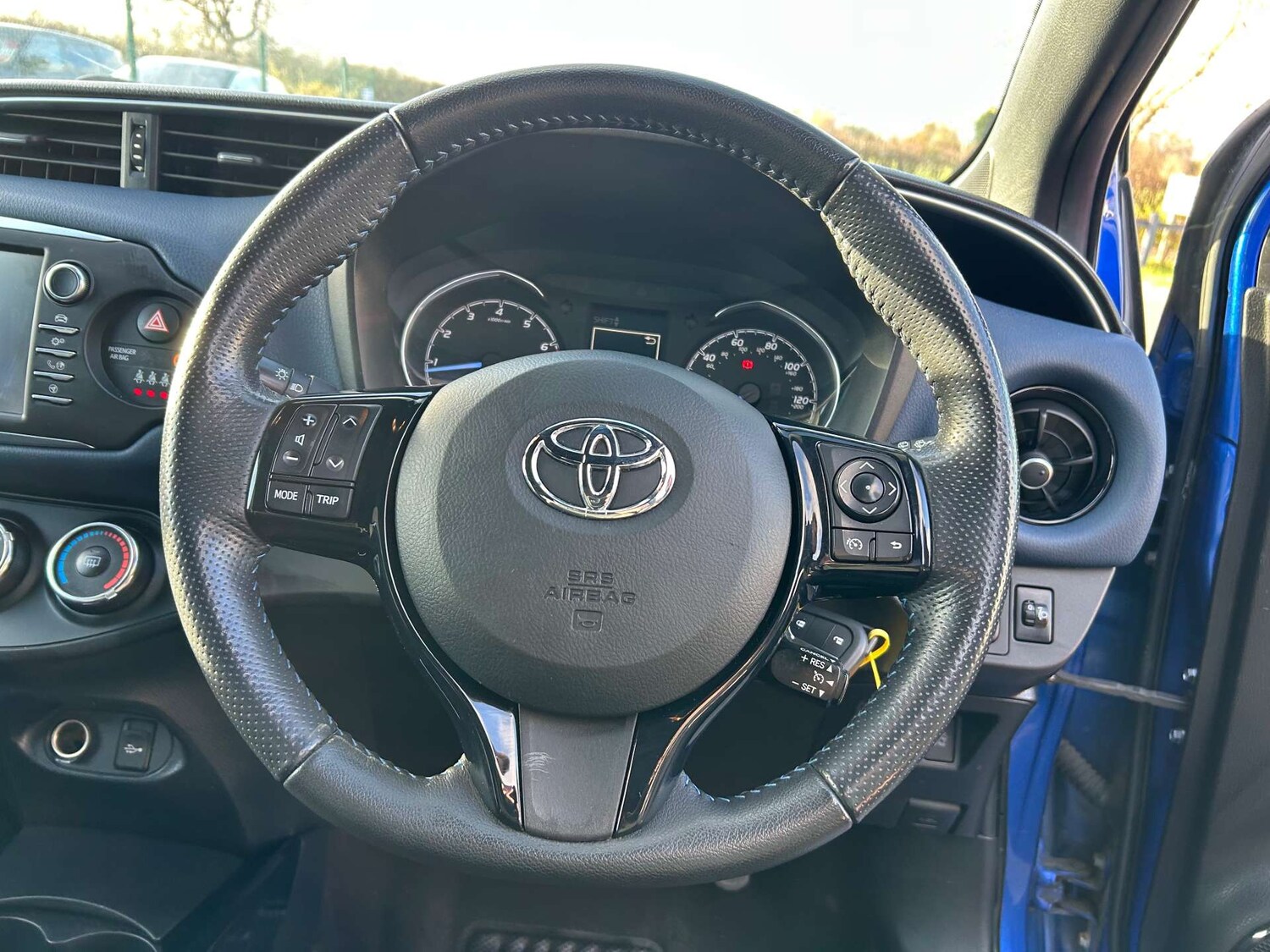Used Toyota Yaris 2018 for sale - 76739842: Photo 38