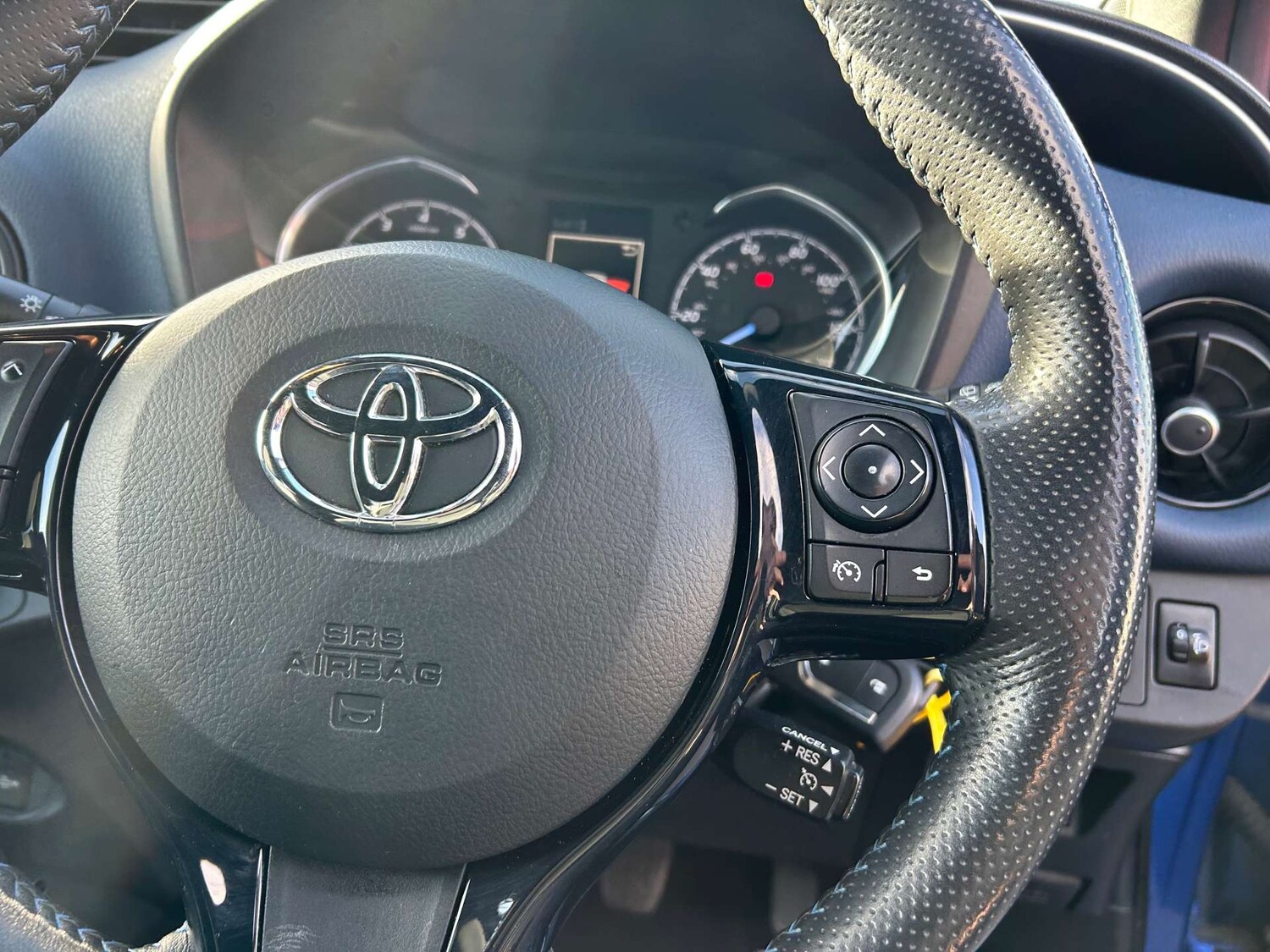 Used Toyota Yaris 2018 for sale - 76739842: Photo 41